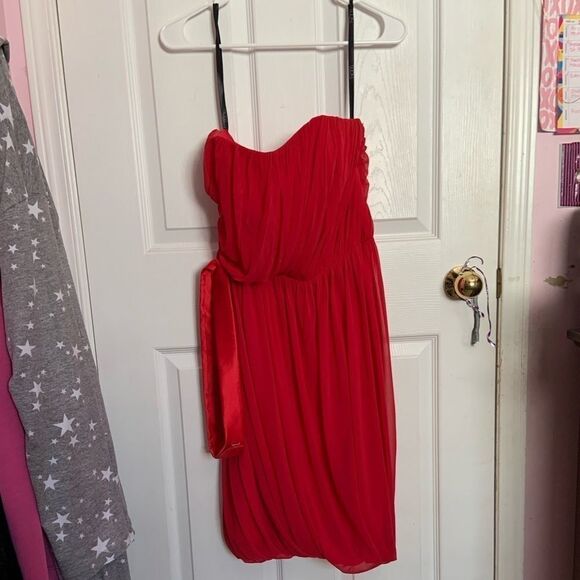 Formal red strapless dress - Picture 2 of 9